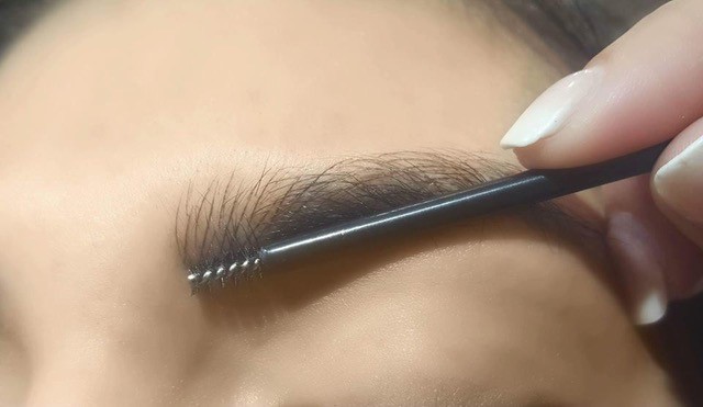 How Microblading is Winning the Battle of the Brows